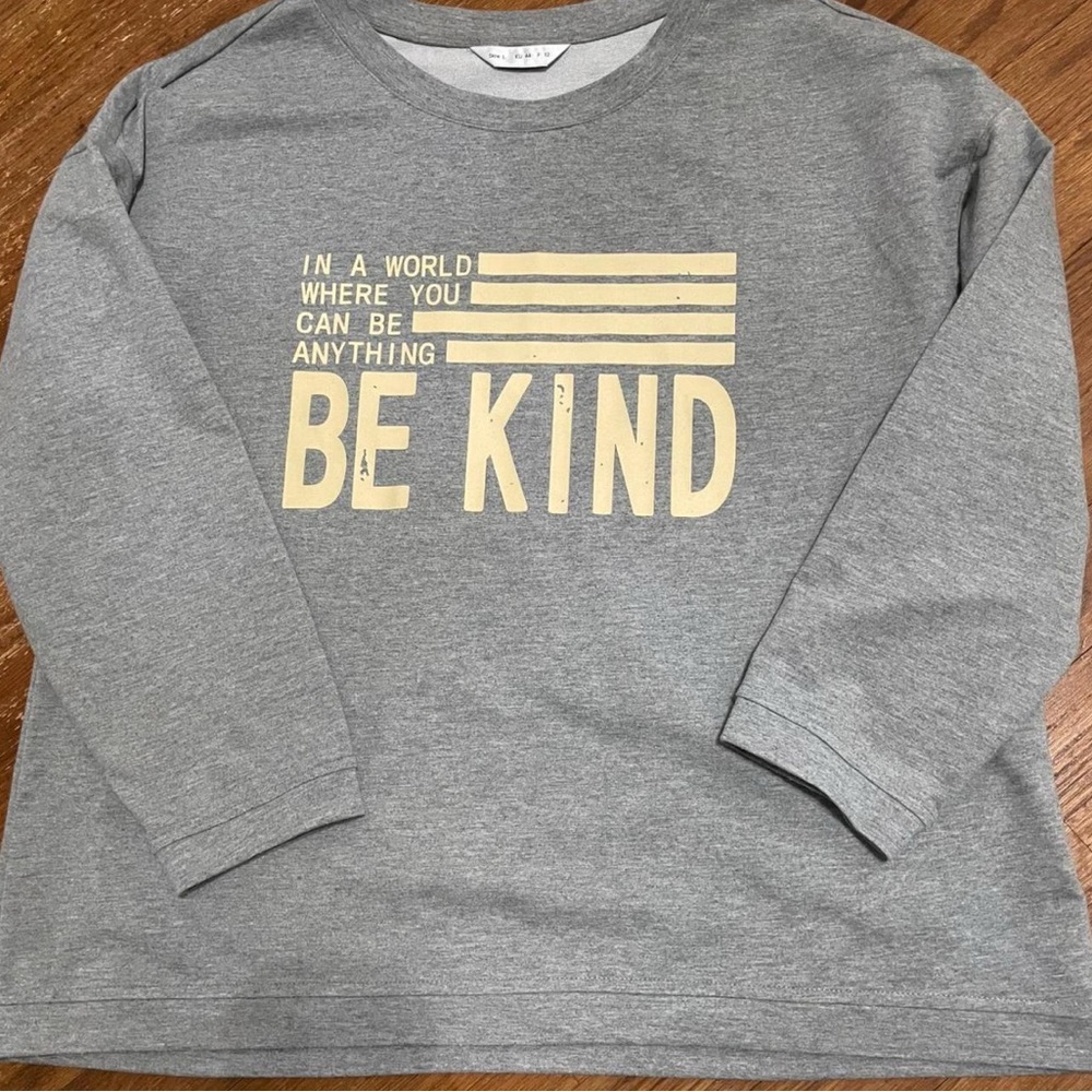 Gray 'Be Kind' Kids Shirt
